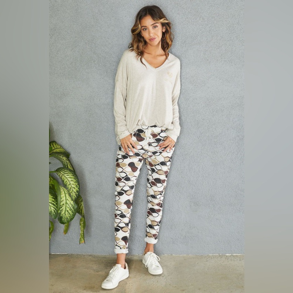 (6175-WAVE-CRM) WAVE PATTERN CORDUROY CRINKLE JOGGERS - Picture 4 of 4
